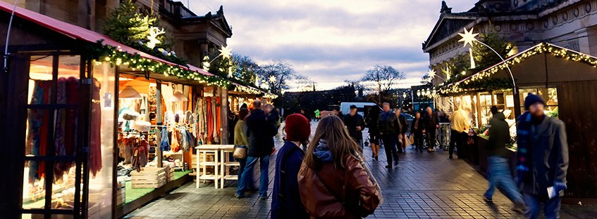 Mercado navideño en Edimburgo