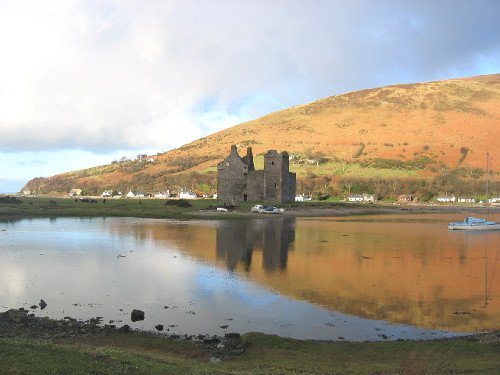 castillo de lochranza en escocia