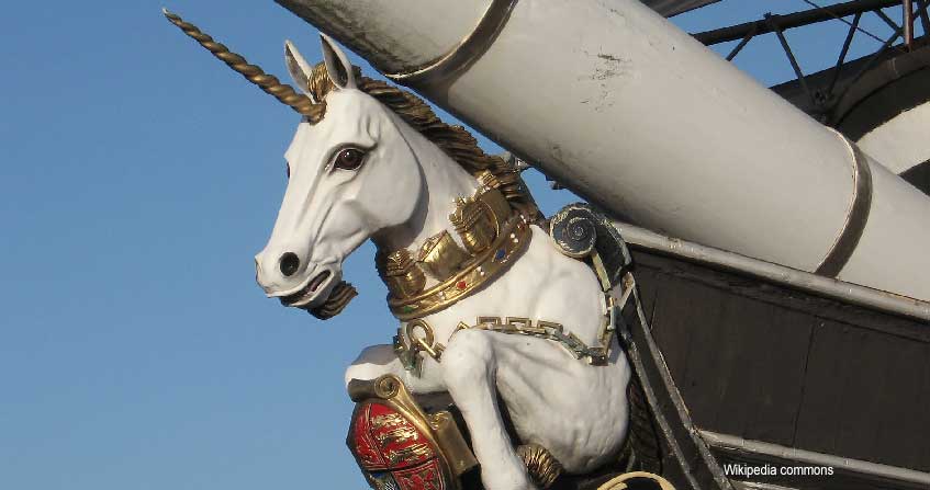 fragata con unicornio