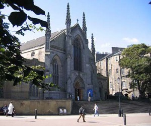 La catedral Católica de St Marys Wikipedia.org