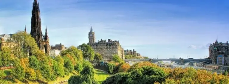 Princes Street Gardens en la New Town de Edimburgo