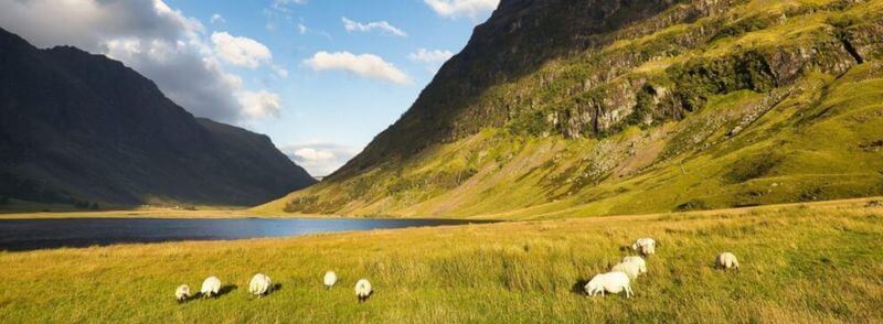 loch-achtriochtan-glencoe-escocia Vista del lago Achtriochtan en Glencoe, Escocia