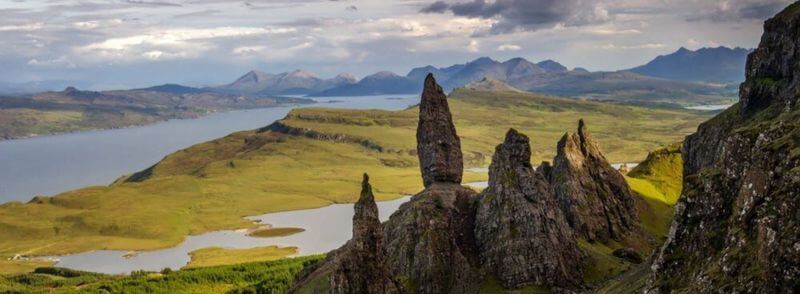 Old Man Of Storr en la Isla de Skye en Escocia, Reino Unido