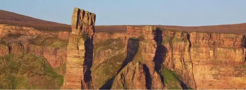 old-man-rock-isla-orkney-costa-escocia Old Man Rock en la costa de la Isla de Orkney en Escocia
