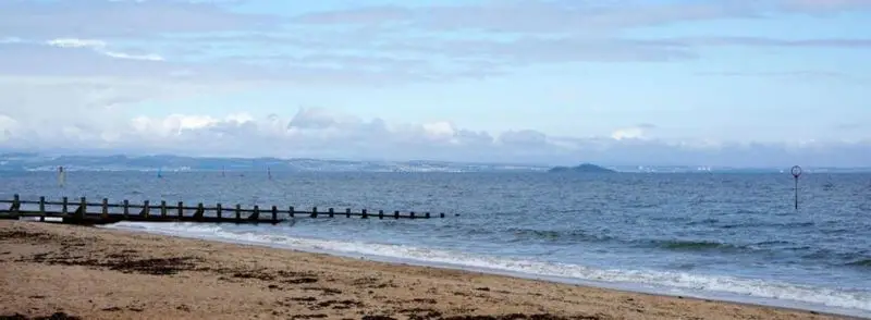playa-firth-of-forth-edimburgo-escocia Playa de Firth of Forth al norte de Edimburgo en Escocia