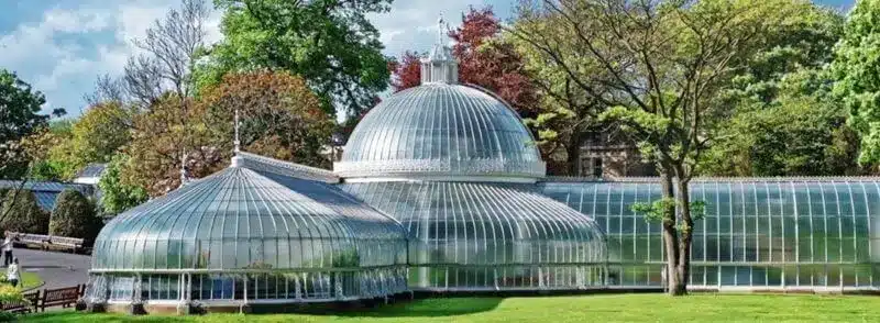 Exterior del Jardín Botánico de Glasgow en Escocia