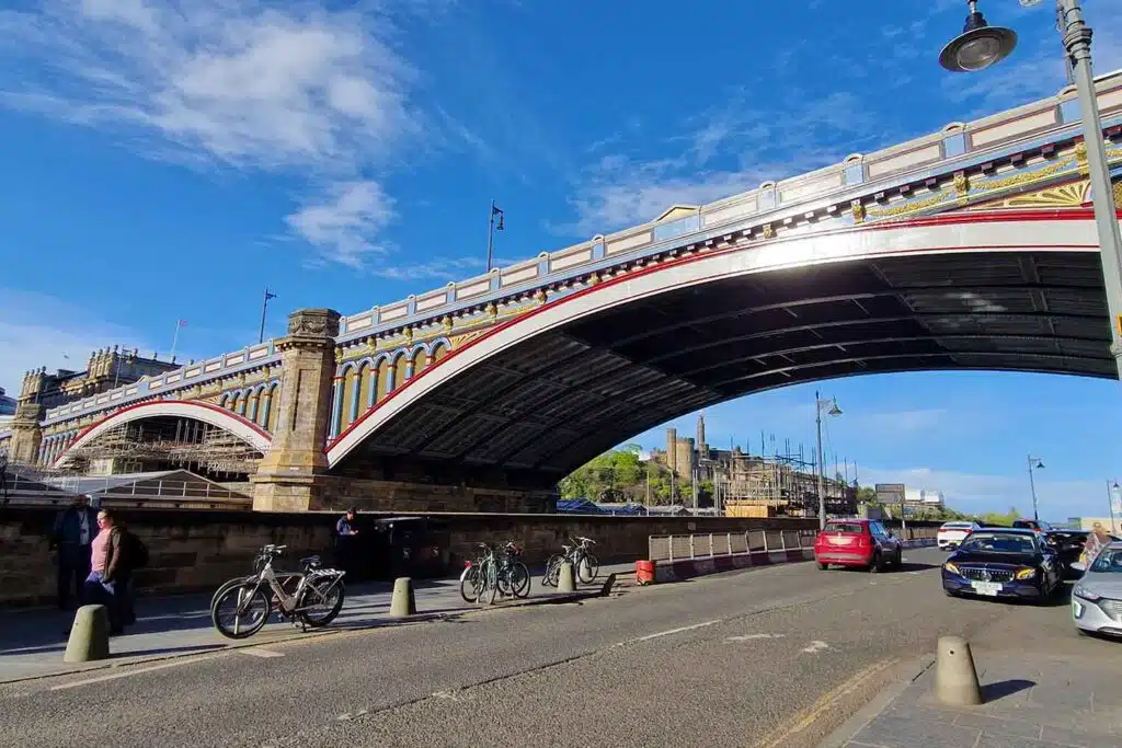 North Bridge desde la estación de tren