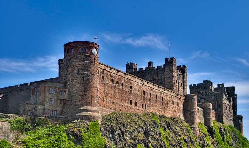 Castillo de Bamburgh en el tour de castillos ingleses