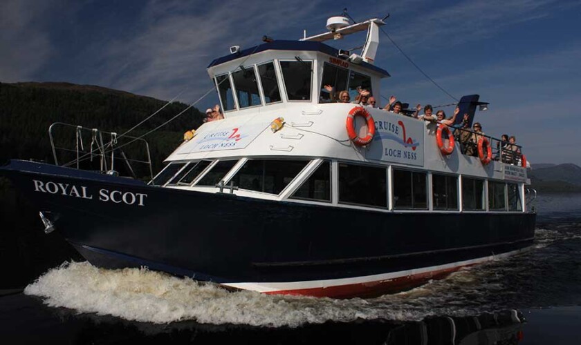Crucero por el Lago Ness
