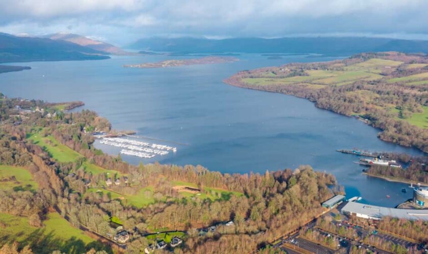 Lagos de Escocia desde el aire