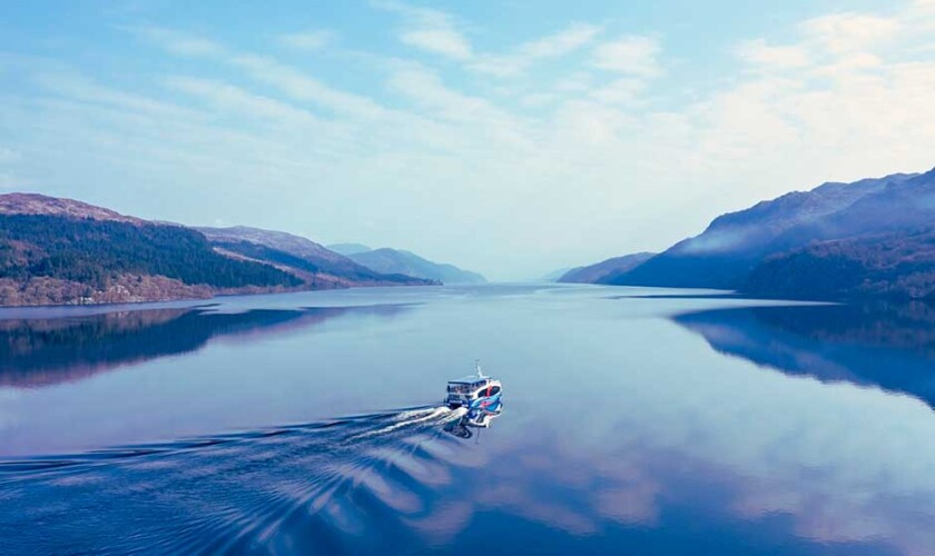 El lago Ness desde el aire