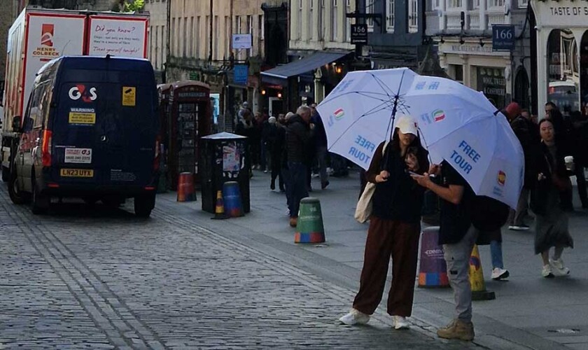 Punto de encuentro de los free tours de Edimburgo