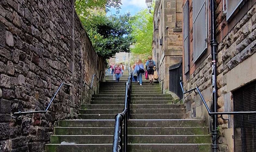 The Vennel en el free tour de Edimburgo